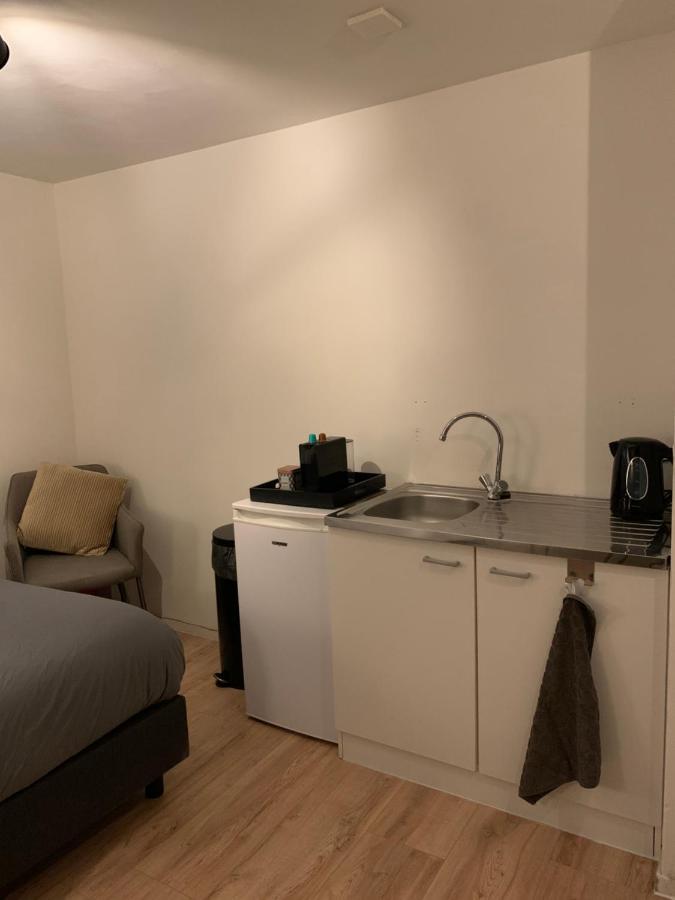 Studio In The City Center Of ליוורדן מראה חיצוני תמונה
